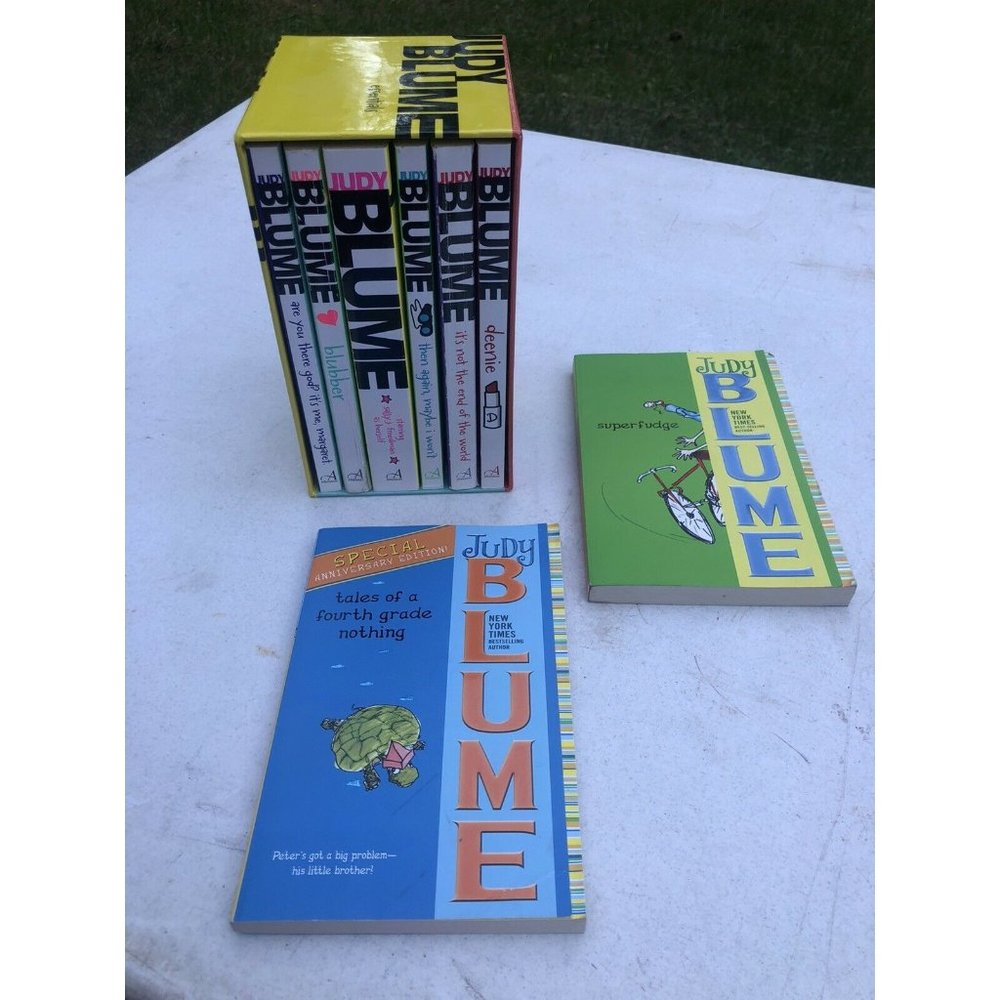 Judy Blume Essentials 7 Book Collection w Collectors Box & Bonus 2 Extra Books
